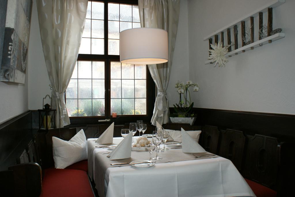 Hotel Restaurant Zunftstube Saarburg Esterno foto