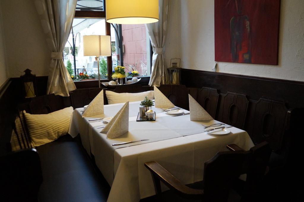 Hotel Restaurant Zunftstube Saarburg Esterno foto
